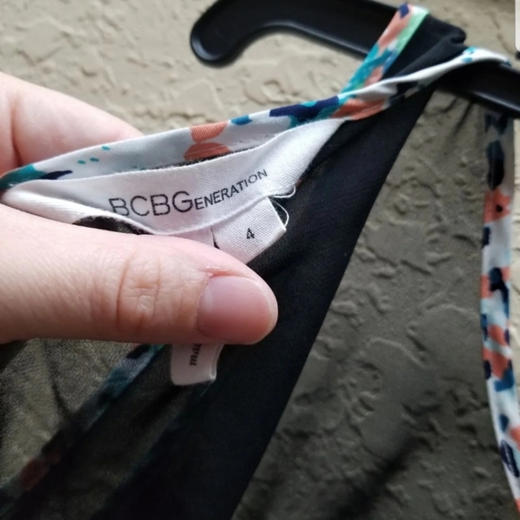 BCBG floral dress - Picture 4 of 4